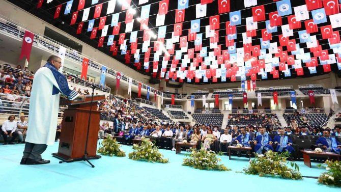 Paü’de Tekstil Ve Moda Tasarımı Bölümü Kurulmasına Onay Verildi