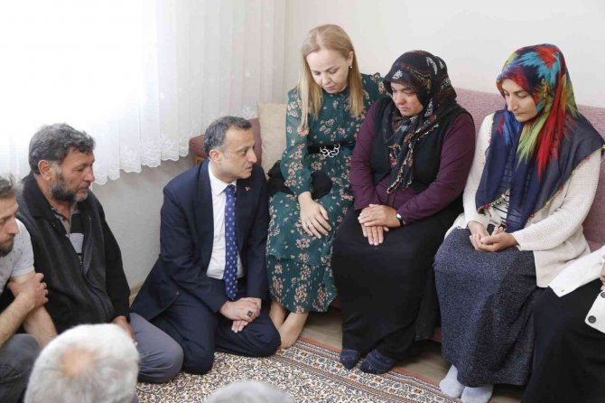 Şehit Annesi İstedi Köyüne Baz İstasyonu Kuruldu