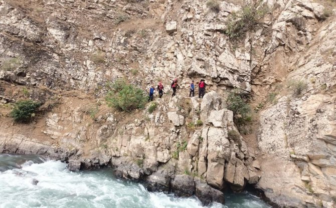 Akıntıya Kapılan Sağlıkçıyı Arama Çalışmaları 14’üncü Gününde Sürüyor