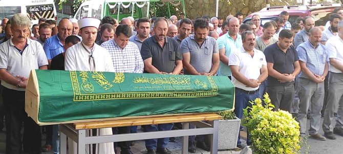 Şişli’de Damadı Tarafından Öldürülen Mahir Sertçelik’in Cenaze Namazı Kılındı