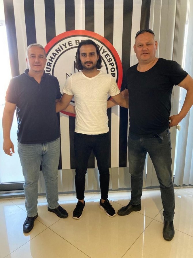 Burhaniye Belediyespor Transferlere Başladı