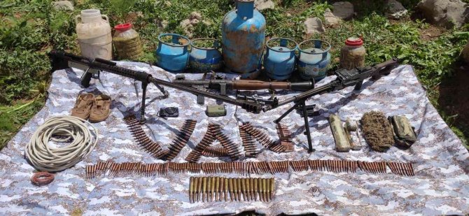 Van’da Pkk’ya Ait Silah Ve Mühimmat Ele Geçirildi