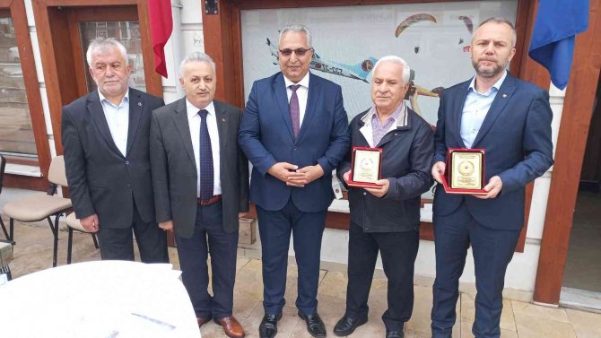 Thk Model Uçak Kursu’nu Tamamlayanlara Sertifikaları Verildi