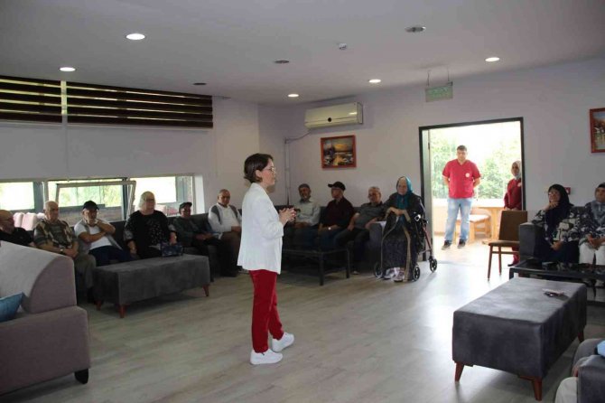 112 Bu Sefer Yaşlılara Anlatıldı