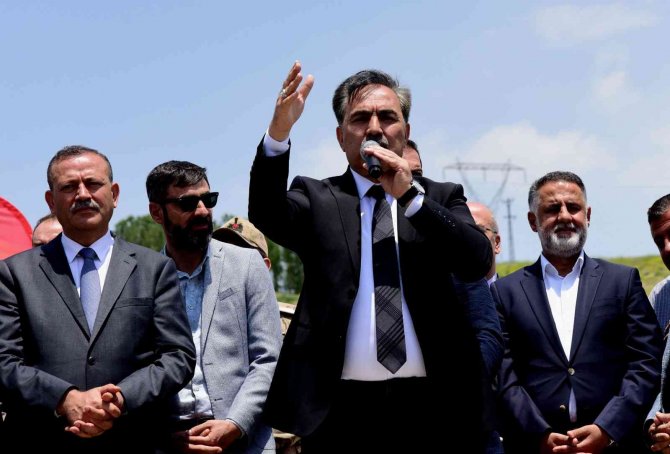 Ak Parti Genel Başkan Yardımcısı Demiröz’den Ahlat’a İl Olma Müjdesi