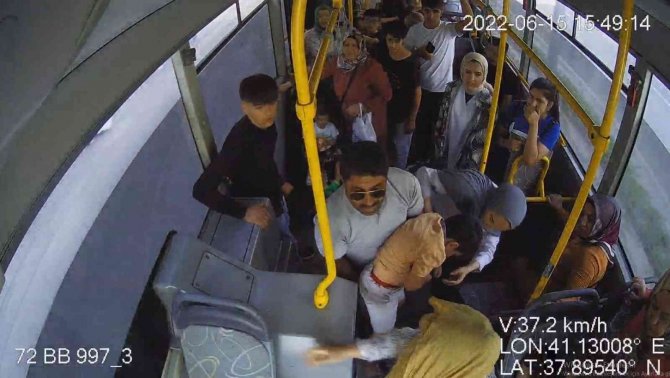 Batman’da Belediye Otobüsünde Panik Anları