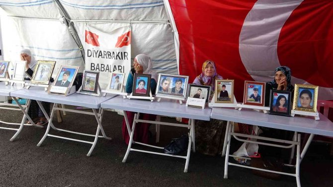 Ailelerin Evlat Nöbeti Bin 27. Gününde Devam Ediyor
