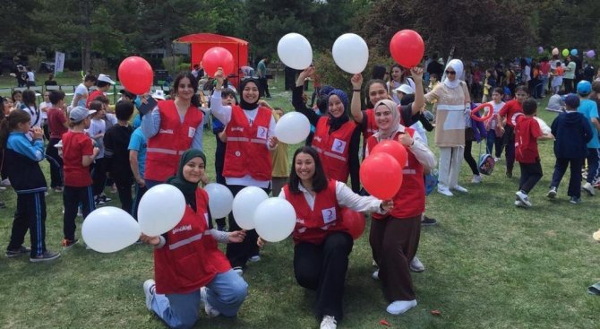 Dpü Genç Kızılay Topluluğu’nun Etkinlik Başarısı