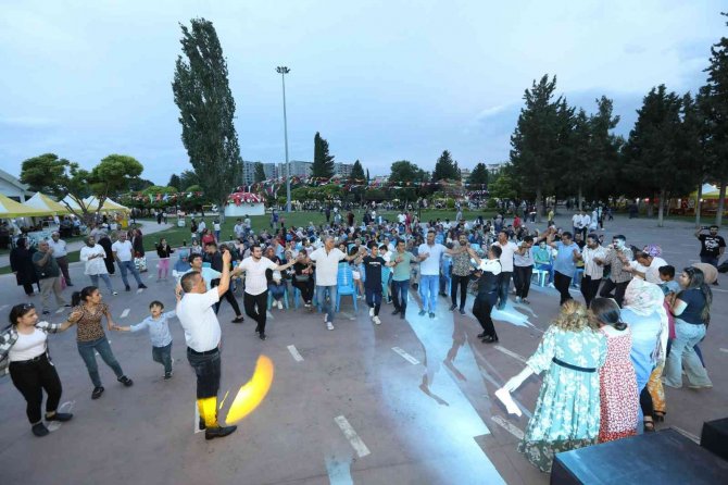Gaziantep Hemşeri Dernekleri Festivali Başladı