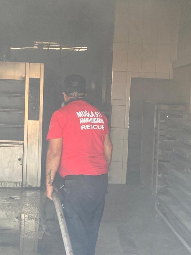 Fırında Çıkan Yangın, Makilik Alana Sıçradı