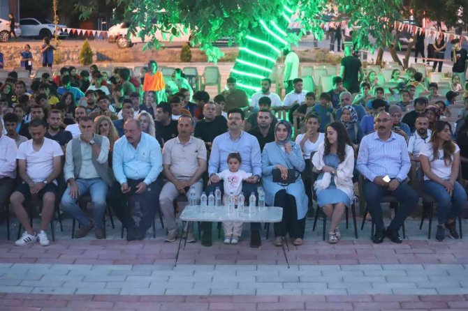 Çukurca ‘4. Fotosafari Festivali’nde Dengbejler Geceye Damgasını Vurdu