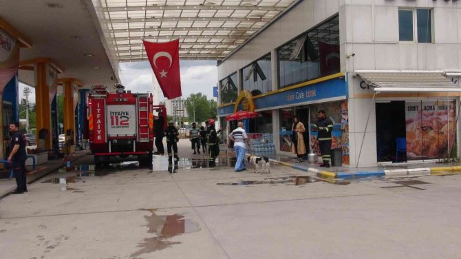 Benzin İstasyonunun Büfesinde Yangın: Facianın Eşiğinden Dönüldü