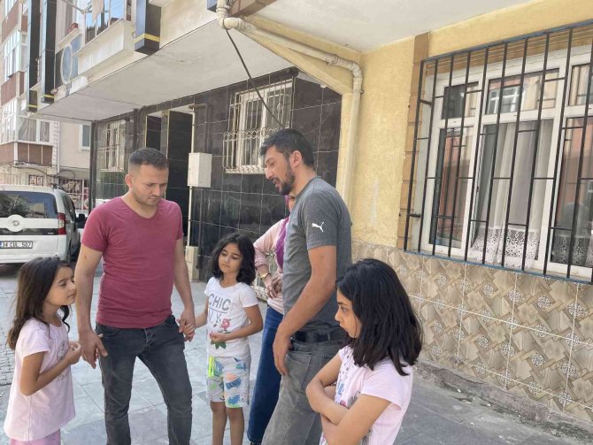 Önce Tekmeyle Alarmı Kontrol Etti, Sonra Aracı Çaldı
