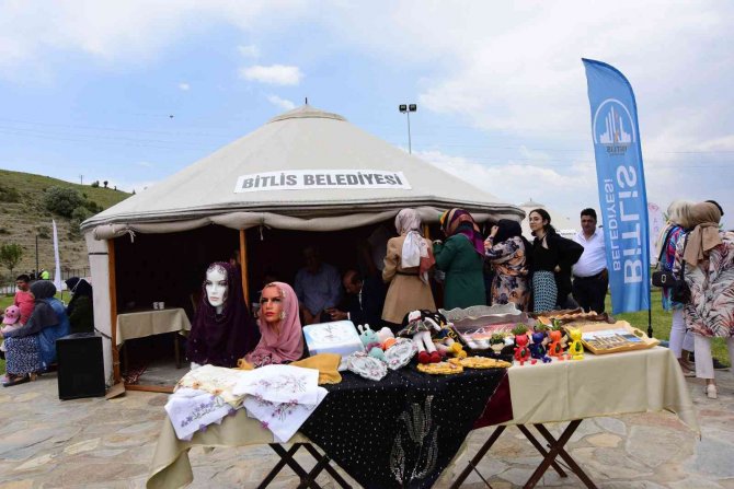 Ak Parti Genel Başkan Yardımcısı Demiröz’den Ahlat’a İl Olma Müjdesi