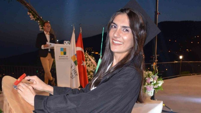 Alanya Hep’te Mezuniyet Coşkusu