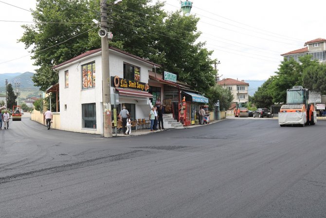 Geyve Umurbey Caddesi Yeni Yüzüne Kavuşuyor