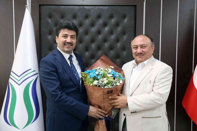 Subü Teknoloji Fakültesi’nde Bayrak Değişimi