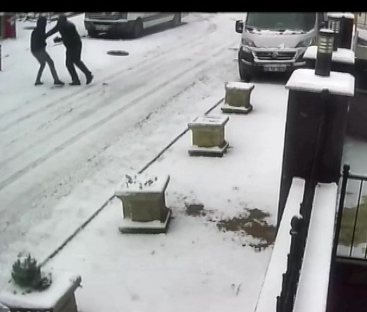 Ümraniye’de 3 Ay Önce Sokak Ortasında İşlenen Cinayetin Zanlıları Yakalandı