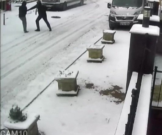 Ümraniye’de 3 Ay Önce Sokak Ortasında İşlenen Cinayetin Zanlıları Yakalandı