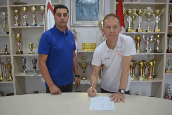 Ayvalıkgücü Voleybolda Gökhan Edman İle Yola Devam Edecek