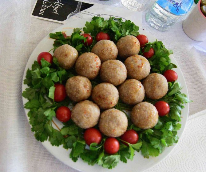 Ahlat’ta Yöresel Yemek Yarışması