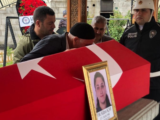 Astsubay Sevgilisi Tarafından Silahla Öldürülen Polis Kübra Açar Son Yolculuğuna Uğurlandı