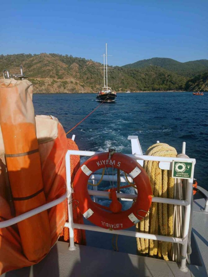 Bodrum Ve Fethiye’de Arızalanan Tekneleri Kıyem Kurtardı