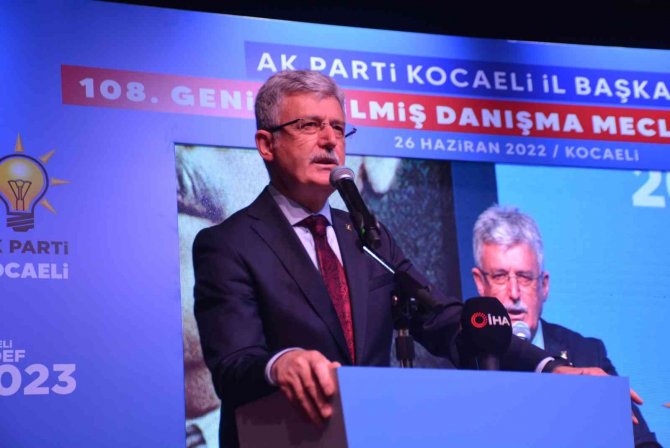 Ak Parti Kocaeli İ̇l Başkanı Ellibeş: "Şehitlerimiz Adına Saygı Duruşu Yerine Teröristlerin Adına Saygı Duruşu Yapıyorlar"