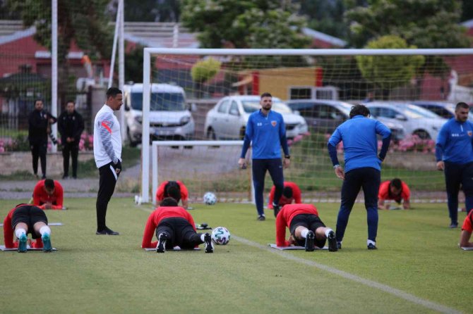 Kayserispor Yeni Sezon Hazırlıklarına Başladı