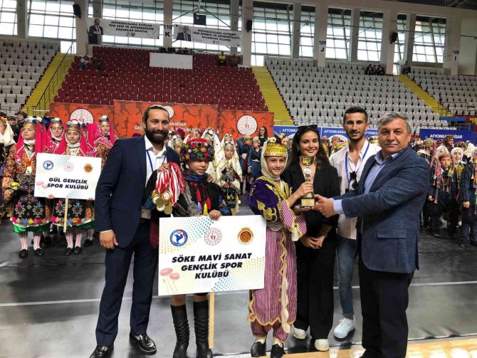 Altıntaş Halk Oyunları Ekipleri Gençlerde Ve Büyüklerde Bölge İkincisi