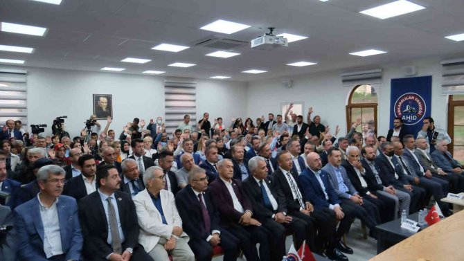 Ahi̇d’de Hilmi Yaman Yeniden Başkan Seçildi