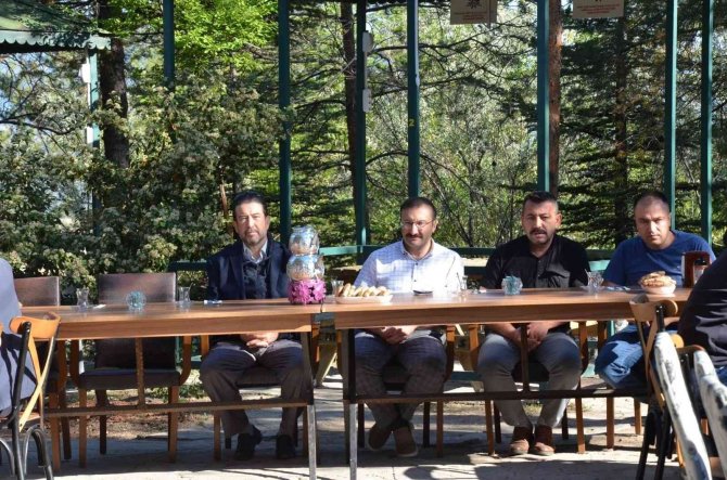 Başkan Hüseyin Doğan, Kahvaltıda İşçilerle Bir Araya Geldi