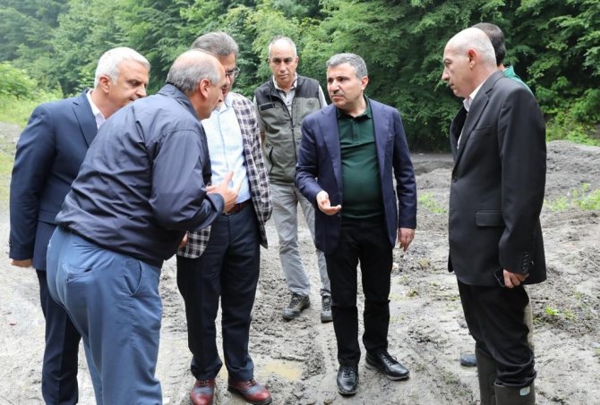 Menfez Ve Dere Yatakları Temizlendi