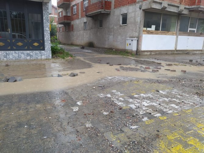 Esnaftan İşyerlerine Sele Karşı Silikonlu Önlem