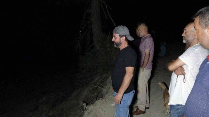 Anjiyo Olmayı Kabul Etmedi, Aynı Gün Koyunlarının Başında Ölü Bulundu