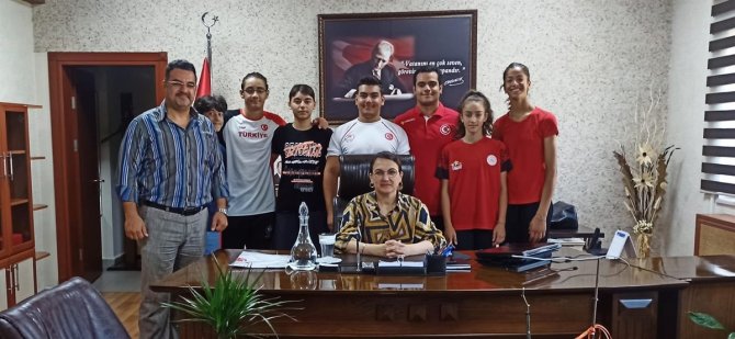 Kaymakam Baştürk Başarılı Sporcuları Makamında Ağırladı