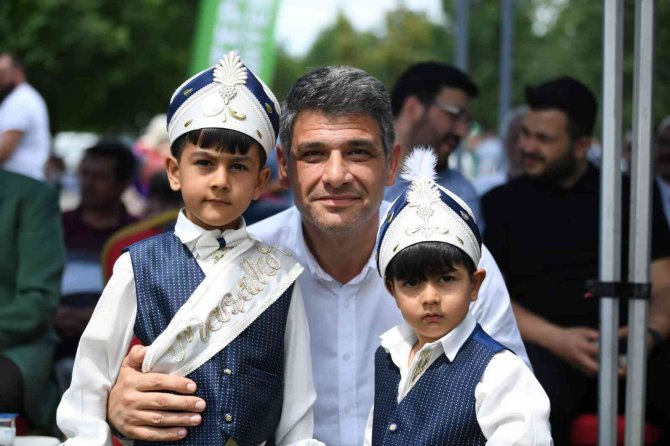 Kartepe’de 12. Sünnet Şöleni Coşkusu