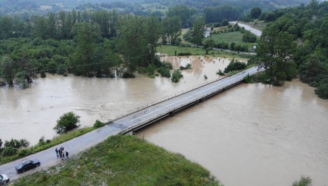 Kastamonu’da Sel Altındaki Bölgeler Havadan Görüntülendi