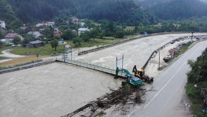 Kastamonu’da Sel Altındaki Bölgeler Havadan Görüntülendi