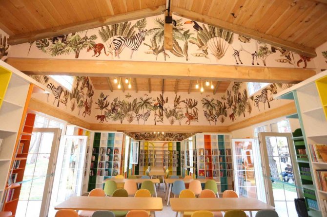 Kent Ormanı Kütüphanesi Kapılarını Açtı