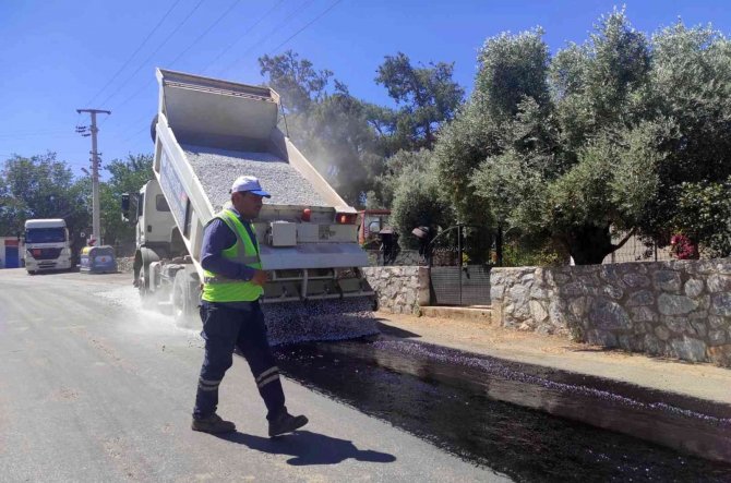Büyükşehir Bodrum’da Yol Çalışmalarını Sürdürüyor
