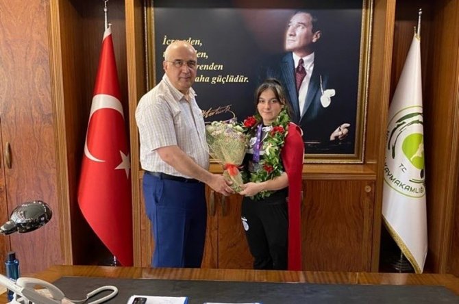 Kaymakam Arısoy Başarılı Sporcu Gerçekden İle Görüştü