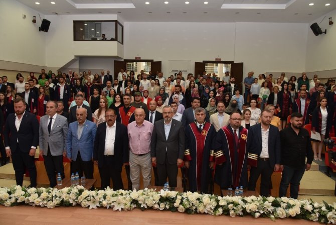 Omü Turizm Fakültesi’nde Mezuniyet Coşkusu