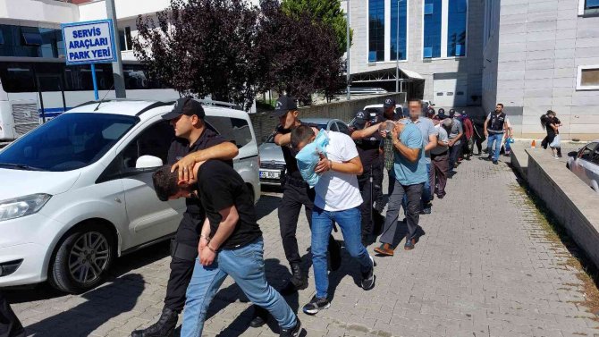 Sgk’yı 23,9 Milyon Tl Zarara Uğratılması Operasyonundan 26 Kişi Adliyeye Sevk Edildi