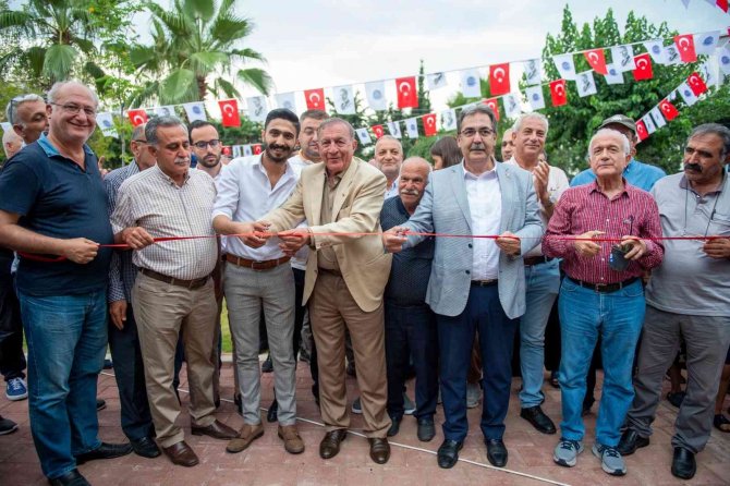 Adana’da 2000 Evler’de Yapımı Tamamlanan Park Hizmete Açıldı