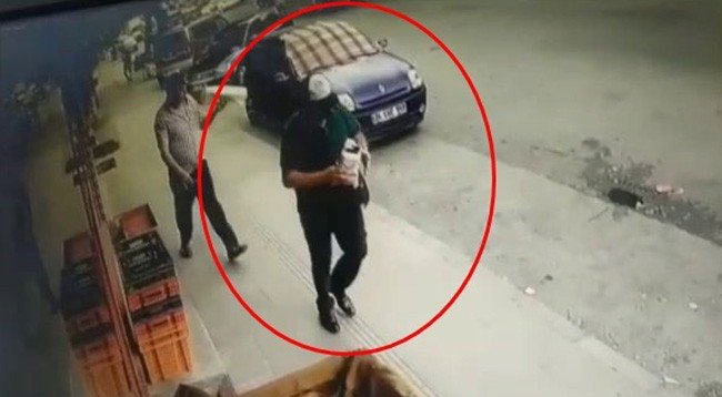 Kendisini Polis Olarak Tanıttı, 500 Bin Lira Dolandırdı