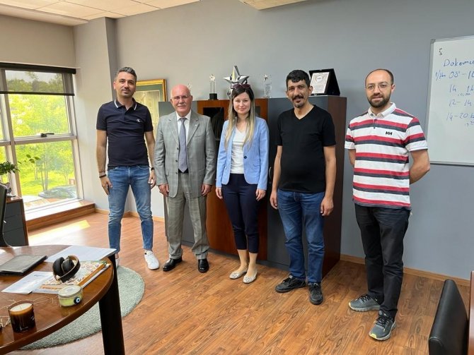 Uşak Üniversitesi İ̇şletmelerde Mesleki Eğitim Programı Meyvelerini Vermeye Başladı