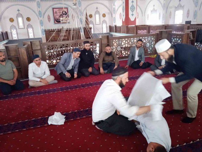 Özalp İlçesinde ‘Cenaze Yıkama’ Kursu