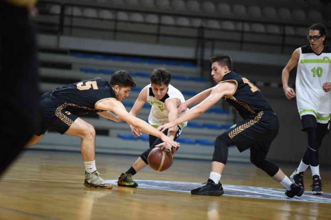 Manisa Bbsk Basketbol Gençler Ligi Takımı Hazırlıklarına Başladı