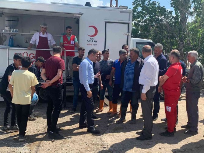 Ağrı’daki Sel Felaketinde 34 Yapı Hasar Gördü